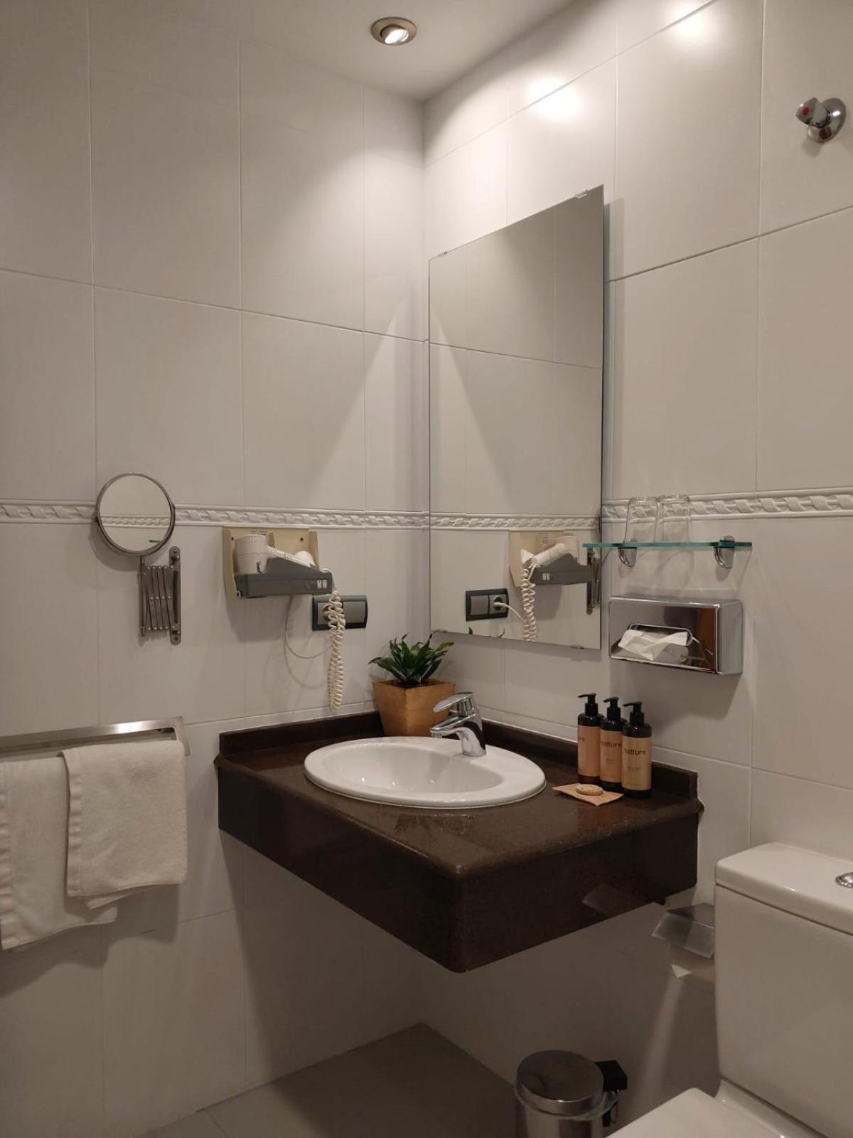 Hotel Nochendi Cangas de Onis Luaran gambar