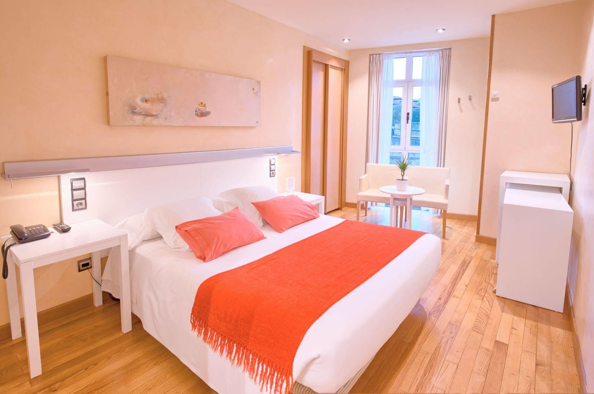 Hotel Nochendi Cangas de Onis Luaran gambar
